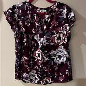 Gorgeous Calvin Klein Burgundy Floral Flutter-Sleeveless Blouse Size Large